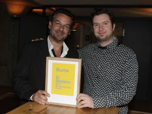 Winnaar Stephen Emmer (L), foto BUMA in motion