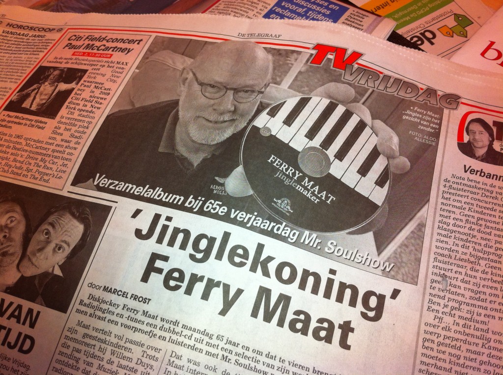 Ferry Maat 65 jaar, uitreiking van CD Ferry Maat jinglemaker door Tonny Eyk 002 - Berichtgeving De Telegraaf